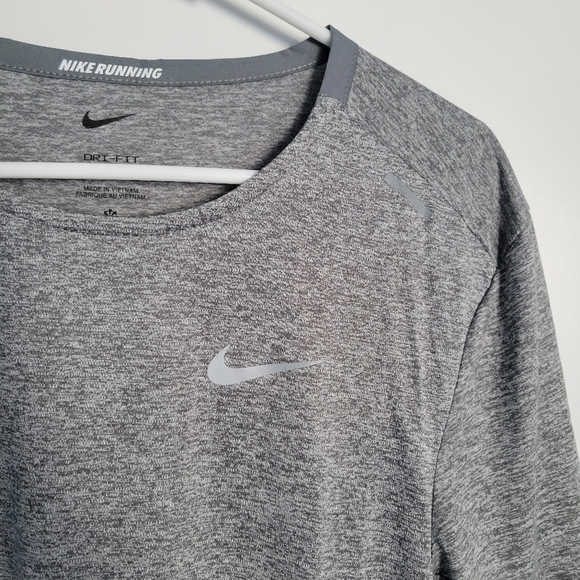 Nike Rise 365 Men's Dri-FIT Short-Sleeve Running Top Size Small Grey CZ9… - Picture 3 of 8
